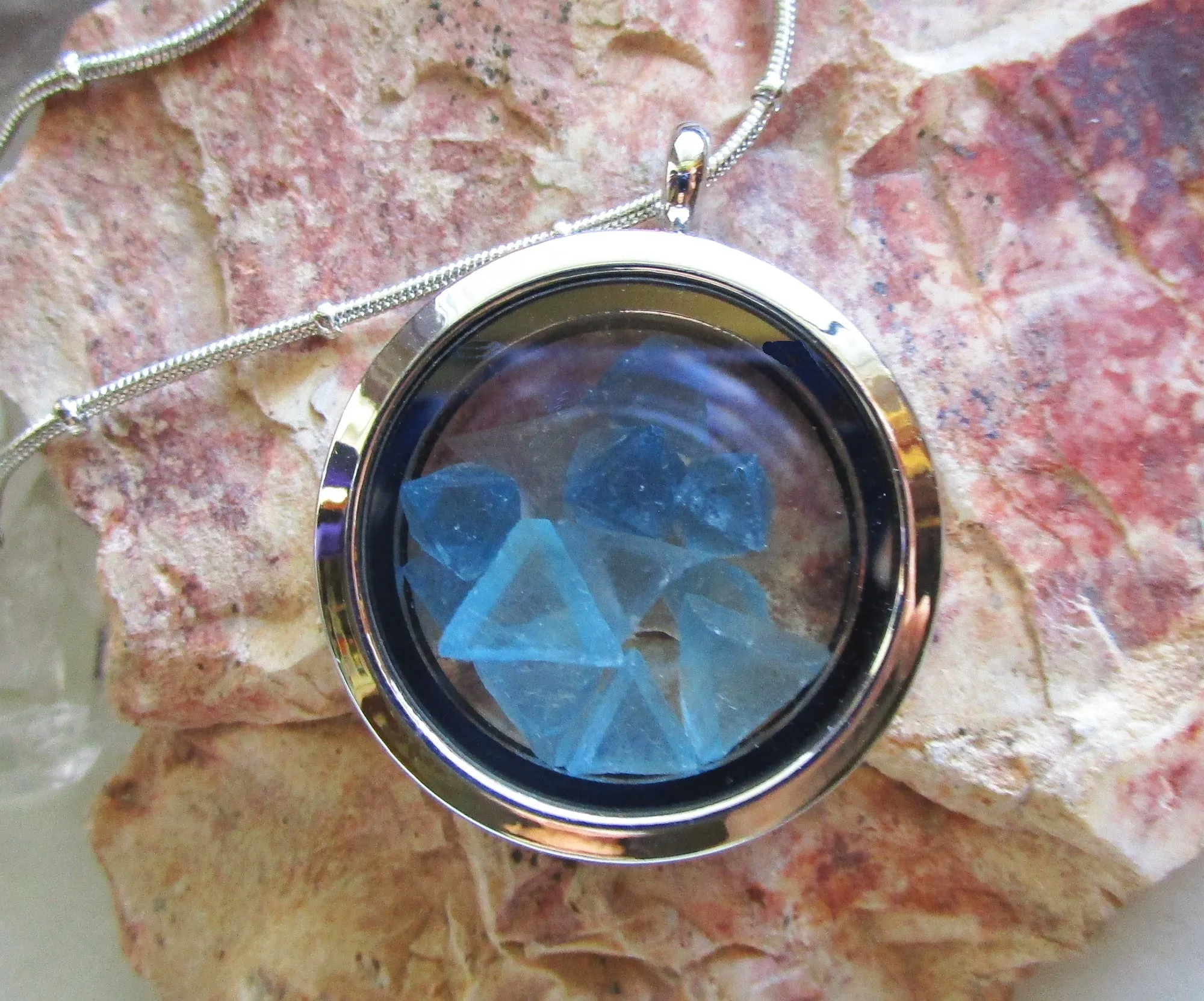 Blue Fluorite Gemstone Floating Crystals Double Sided Glass Locket Pendant Necklace