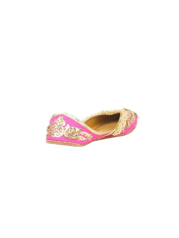 Eveline - Pink Embellished Silk & Leather Juttis