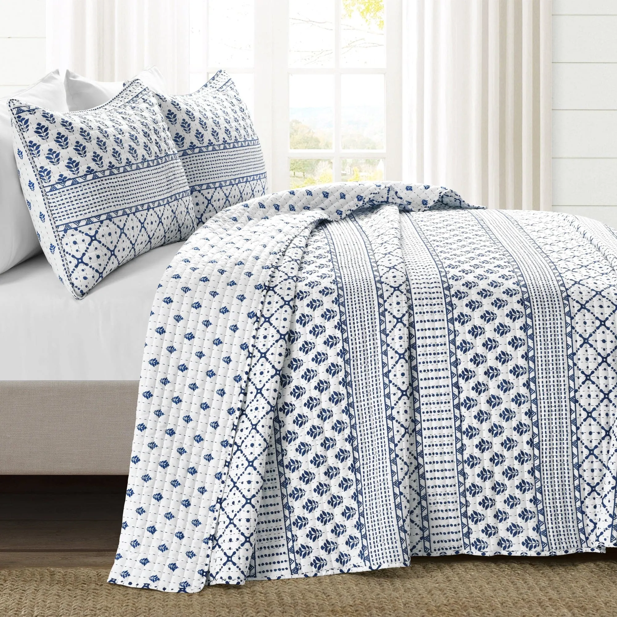 Monique Stripe 3 Piece Quilt Set