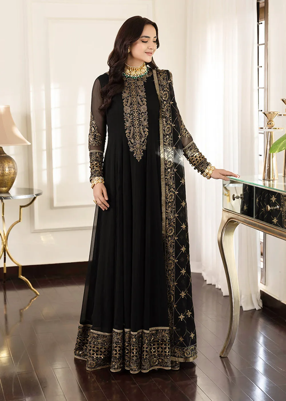 Pretty Black Suit - Maahru, Noorie & Meerub '23 by Asim Jofa - AJSM-35