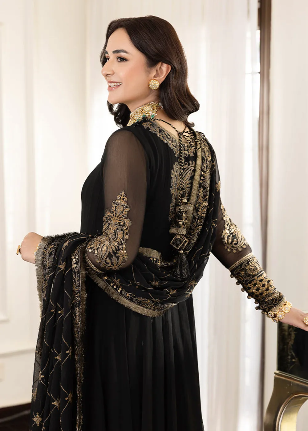 Pretty Black Suit - Maahru, Noorie & Meerub '23 by Asim Jofa - AJSM-35