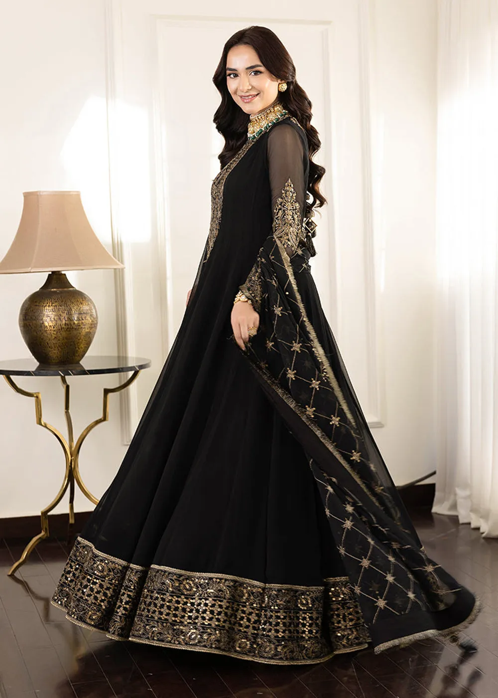 Pretty Black Suit - Maahru, Noorie & Meerub '23 by Asim Jofa - AJSM-35