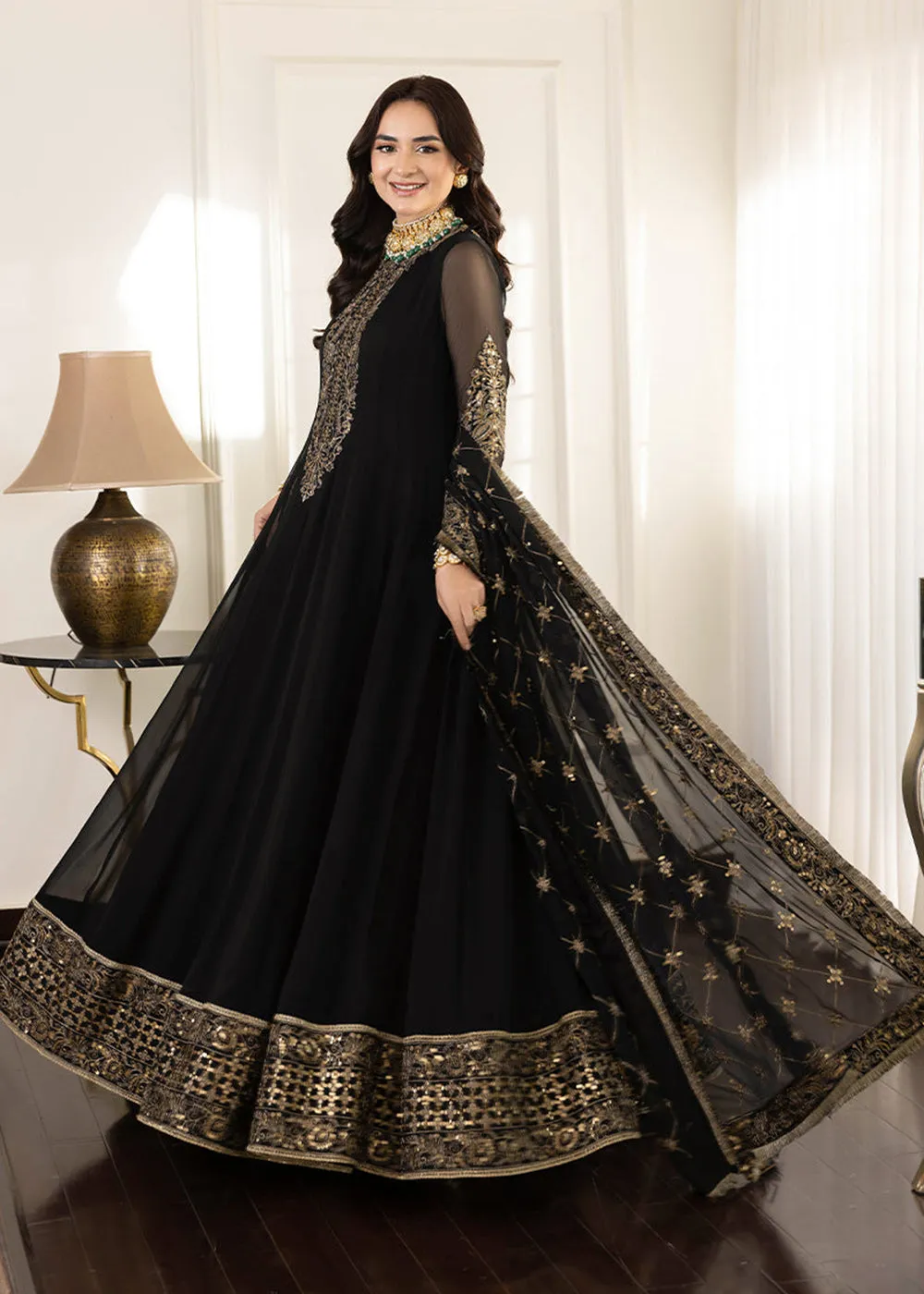 Pretty Black Suit - Maahru, Noorie & Meerub '23 by Asim Jofa - AJSM-35